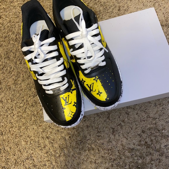 Custom Nike Air Force 1 - Picture 1 of 5